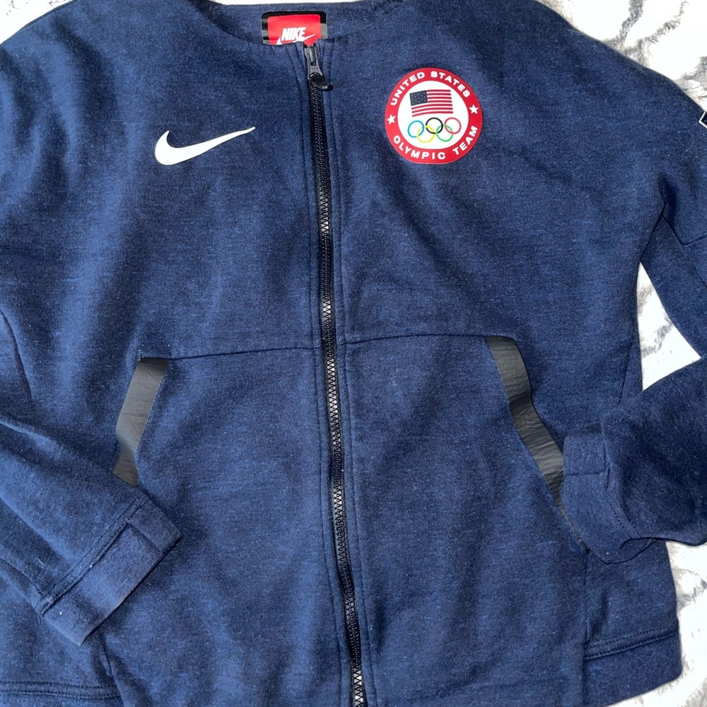 Authentic Nike TEAM USA jacket **CLOSET CLEAN OUT **